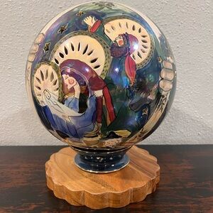 Heather Goldminc “O Holy Night” Globe
